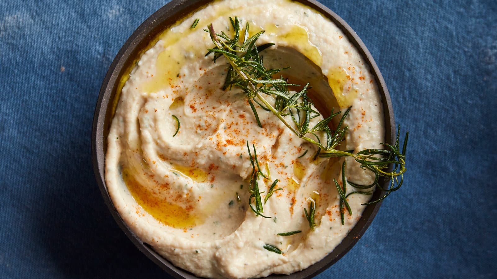 Roasted Garlic and White Bean Dip with Rosemary